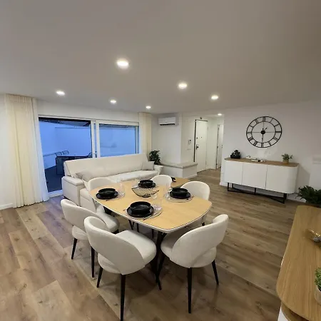 Holiday home 5 Min Walk To Sanctuary - Elegant *