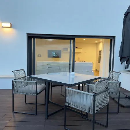 5 Min Walk To Sanctuary - Elegant Feriehus Fátima