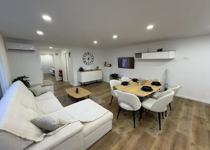 5 Min Walk To Sanctuary - Elegant 度假居 *